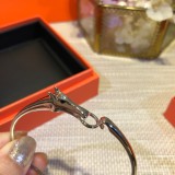 HERMES/エルメス 今季の新作 ブレスレット.カフブレス 19P140-HE98