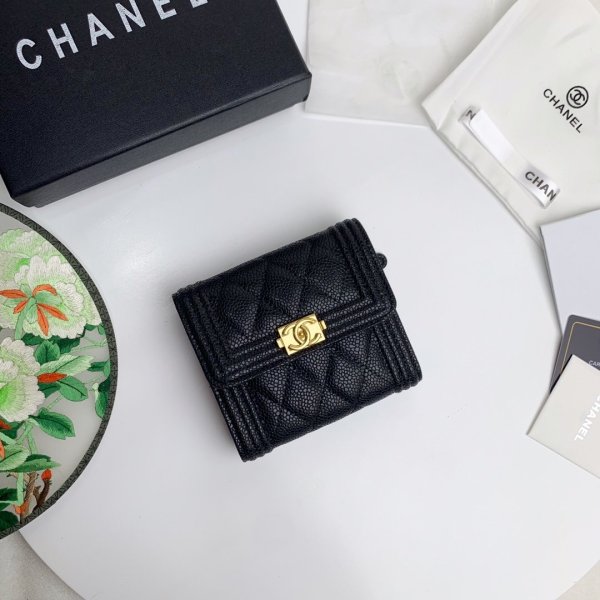 2020SSシャネルChanel 新作通販 短財布スーパーコピー