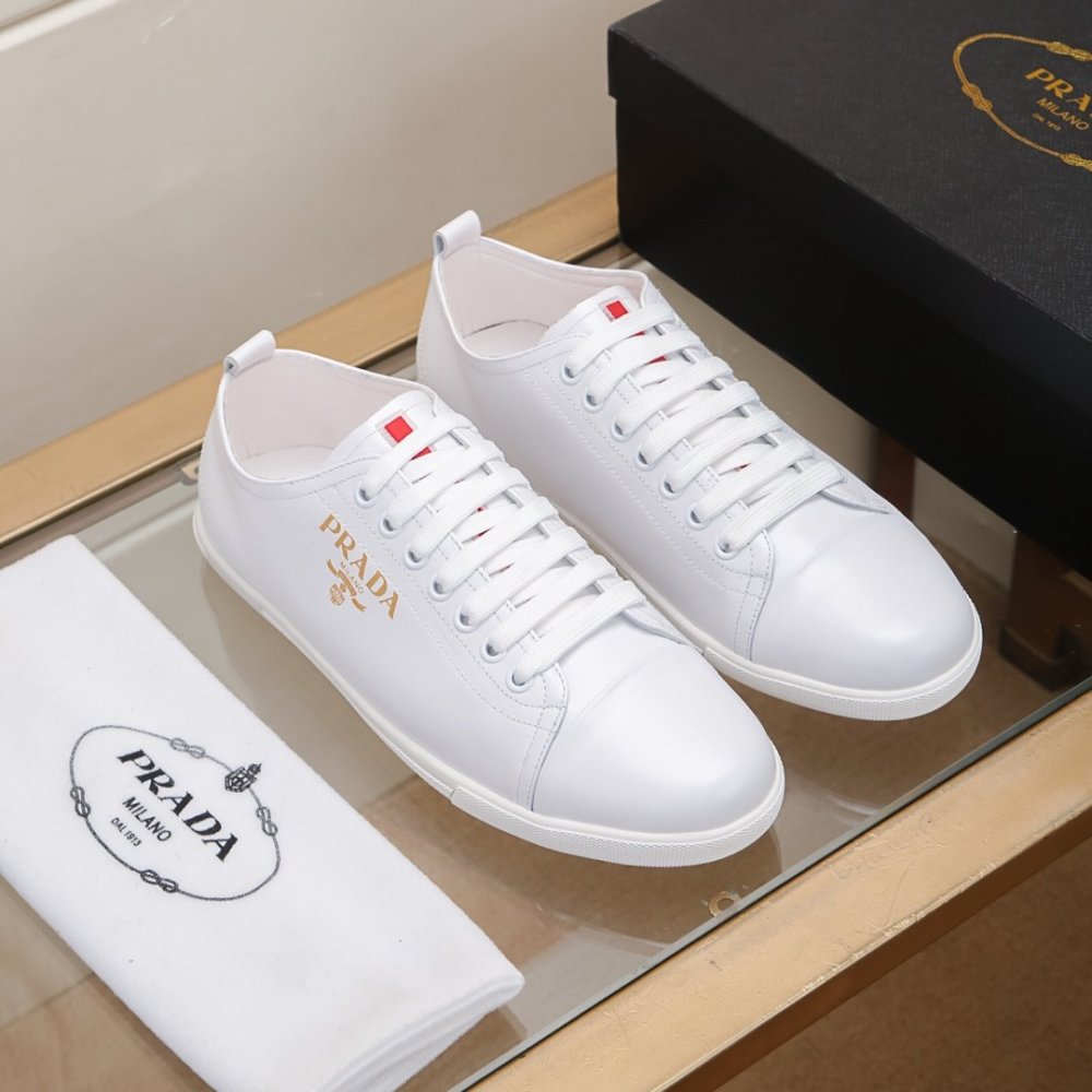 Vlasnistvo Za Mene Posteljina プラダ 靴 メンズ スニーカー Randysbrochuredelivery Com
