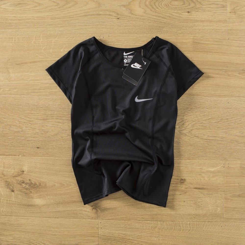 円 9000 ssナイキnike レディース上下セットコピー M Nsakur777 Com
