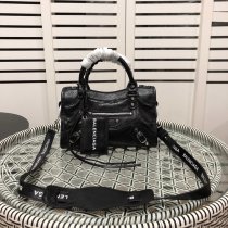 2020SS新作 Balenciaga バレンシアガ レディースショルダーバックスーパーコピー