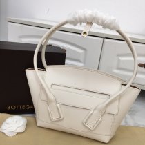 2021SS新作 Bottega Veneta ボッテガヴェネタ ハンドバック スーパーコピー