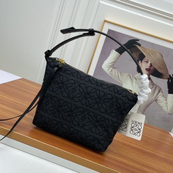 202107SS新作 LOEWE ロエベ レディース ショルダーバッグスーパーコピー