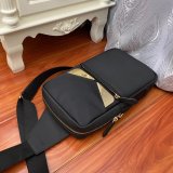 202107SS新作 FENDI フェンディ メンズ ショルダーバックスーパーコピー