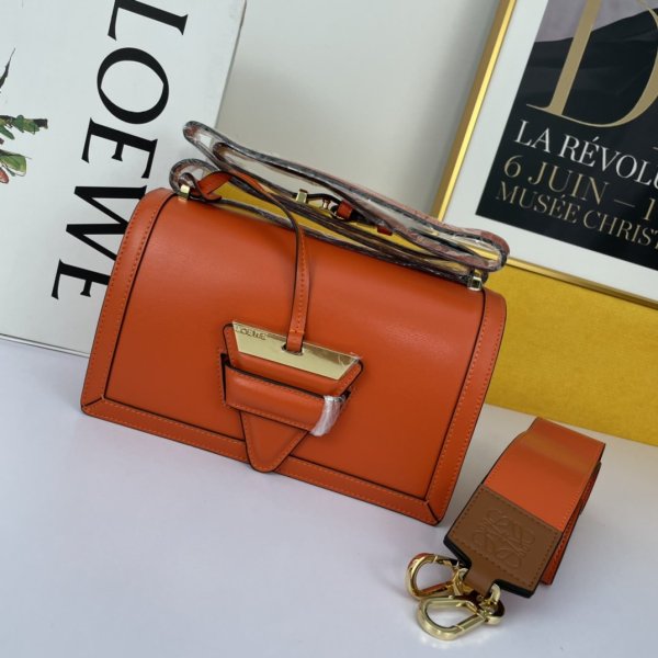 202109SS新作 LOEWE ロエベ レディース ショルダーバッグスーパーコピー