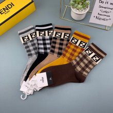 202111SS新作 Fendi フェンディ 靴下って スーパーコピー