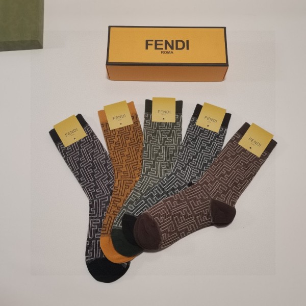 202111SS新作 Fendi フェンディ 靴下って スーパーコピー
