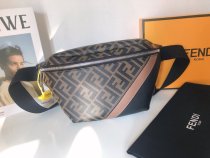 202111SS新作 FENDI フェンディ メンズ  ショルダーバックスーパーコピー