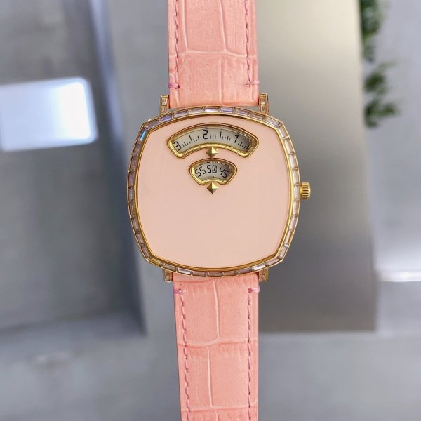202112SS新作Gucciグッチ レディース時計 スーパーコピー4色