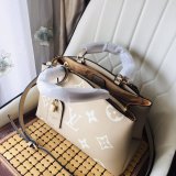 2022SS新作 Louis Vuitton ルイヴィトン  レディース ショルダーバックスーパーコピー