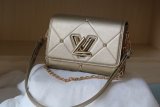 2022SS新作 Louis Vuitton ルイヴィトン  レディース ショルダーバックスーパーコピー