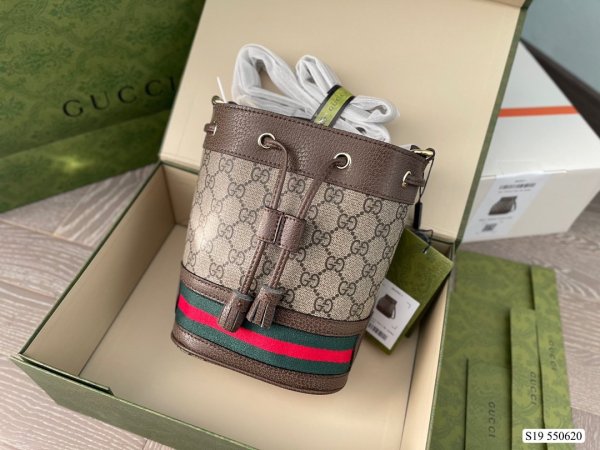 2022SS新作Gucci グッチ レディースショルダーバッグスーパーコピー
