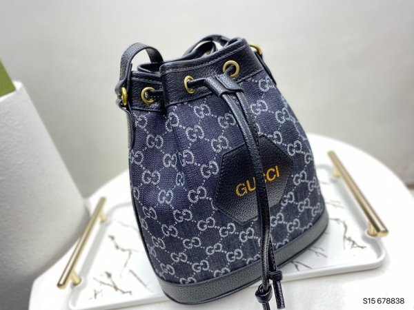 2022SS新作Gucci グッチ レディースショルダーバッグスーパーコピー