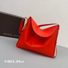 2022SS新作Bottega Venetaボッテガヴェネタレディース ショルダーバックスーパーコピー