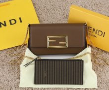 2022SS新作 FENDI フェンディ レディース ショルダーバックスーパーコピー