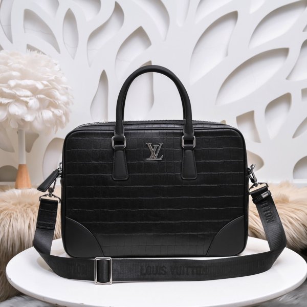 2022SS新作 Louis Vuitton ルイヴィトンメンズ ハンドバックスーパーコピー