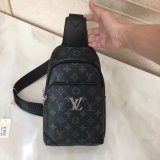 2022SS新作 Louis Vuitton ルイヴィトンメンズ ショルダーバッグスーパーコピー