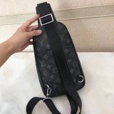2022SS新作 Louis Vuitton ルイヴィトンメンズ ショルダーバッグスーパーコピー