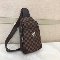 2022SS新作 Louis Vuitton ルイヴィトンメンズ ショルダーバッグスーパーコピー