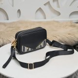 2022SS新作 FENDI フェンディ メンズ ショルダーバックスーパーコピー