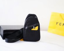 2022SS新作 FENDI フェンディ メンズ ショルダーバックスーパーコピー