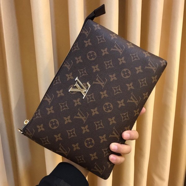 2022SS新作 Louis Vuitton ルイヴィトンメンズ ハンドバックスーパーコピー