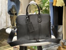 2022SS新作 Louis Vuitton ルイヴィトンメンズ  ハンドバックスーパーコピー