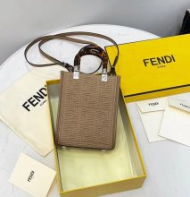 202201SS新作 FENDI フェンディ レディース ショルダーバックスーパーコピー