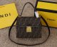 202201SS新作 FENDI フェンディ レディース ショルダーバックスーパーコピー