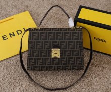 202201SS新作 FENDI フェンディ レディース ショルダーバックスーパーコピー