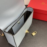 202201SS新作 Versace ヴェルサーチェ   レディース ショルダーバッグ スーパーコピー