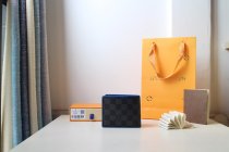 202202SSルイヴィトン LOUIS VUITTON 新作通販 短財布スーパーコピー