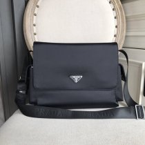 202202SS新作 Prada プラダ メンズ ショルダーバックスーパーコピー