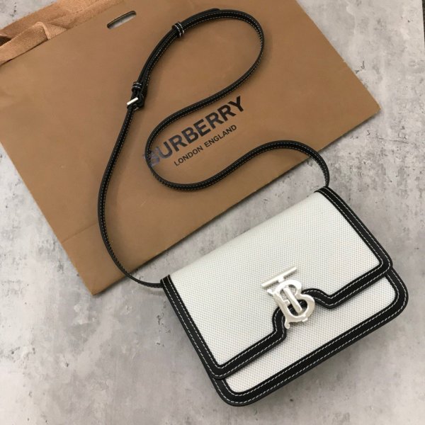 202202SS新作Burberryバーバリー レディース ショルダーバック スーパーコピー