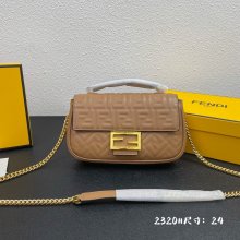 202202SS新作 FENDI フェンディ レディース ショルダーバックスーパーコピー