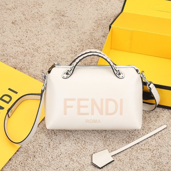 202202SS新作 FENDI フェンディ レディース ショルダーバックスーパーコピー