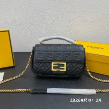 202202SS新作 FENDI フェンディ レディース ショルダーバックスーパーコピー
