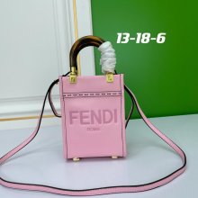 202204SS新作FENDI フェンディ  レディース  ショルダーバックスーパーコピー