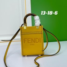 202204SS新作FENDI フェンディ  レディース  ショルダーバックスーパーコピー