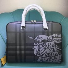 202204SS新作  バーバリーBurberry   メンズ ハンドバックスーパーコピー