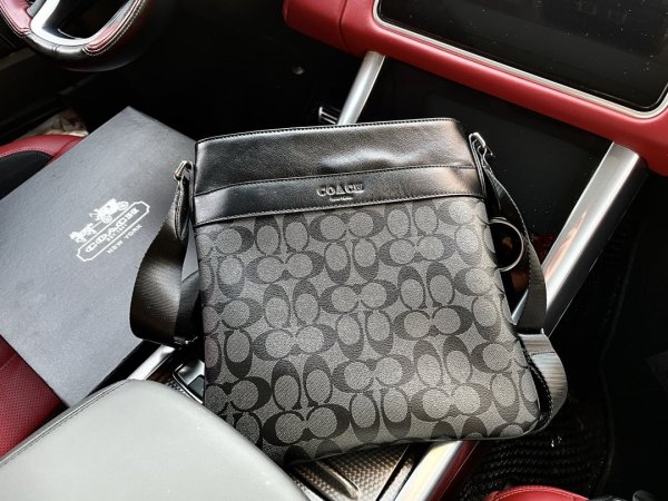 202204SS  コーチCoach  メンズ  ショルダーバッグスーパーコピー