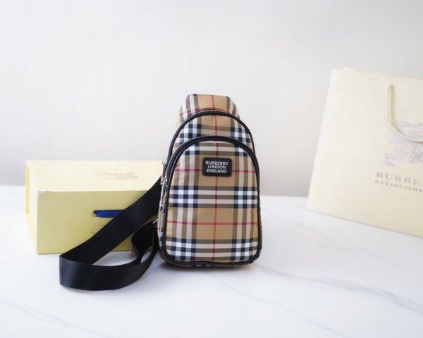 202204SS新作  バーバリーBurberry メンズ  ショルダーバックスーパーコピー
