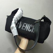 202204SS  ジバンシィGivenchyメンズ   ショルダーバッグスーパーコピー