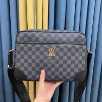 202205SS新作 Louis Vuitton ルイヴィトン メンズ  ショルダーバッグスーパーコピー