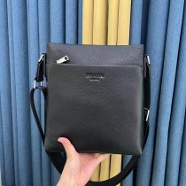 202205SS新作Pradaプラダメンズ  ショルダーバックスーパーコピー
