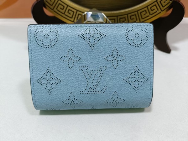 202206SS新作Louis Vuitton  ルイヴィトン 短財布スーパーコピー