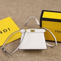 202206SS新作Fendiフェンディレディース ショルダーバックスーパーコピー