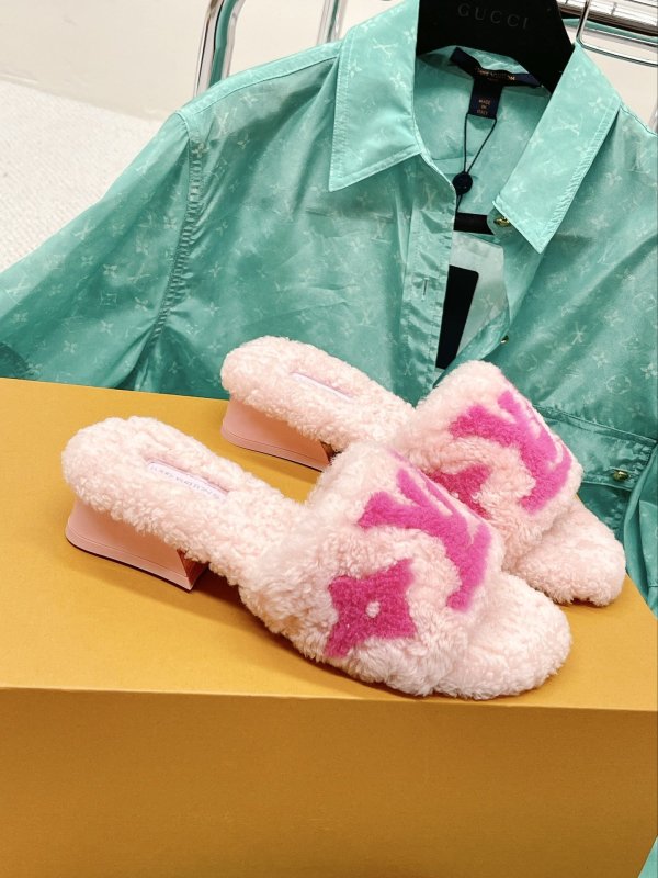 202208最新Louis Vuitton  サンダル レディース ルイヴィトン シューズ靴 スーパーコピー