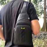 202209SS新作Fendi フェンディ メンズ ショルダーバックスーパーコピー