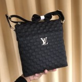 202209SS新作 Louis Vuitton ルイヴィトン メンズ ショルダーバッグスーパーコピー